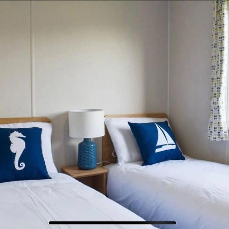 Brand New 2 Bedroom Lodge Perfect For Families Моркам Экстерьер фото